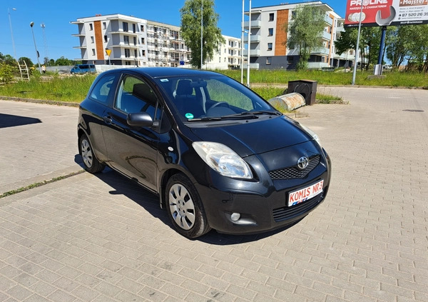 Toyota Yaris cena 15900 przebieg: 199000, rok produkcji 2009 z Zbąszyń małe 466